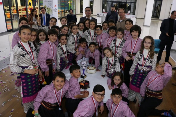 Bahçeşehir Koleji-Folklor (17)