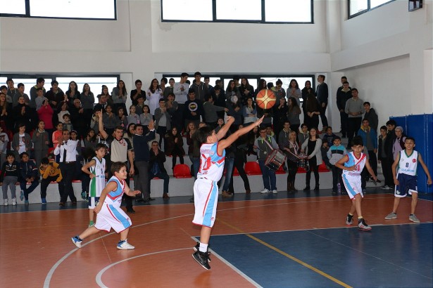 Bahçeşehir Koleji-Küçük Erkekler Fina Maçı (1)