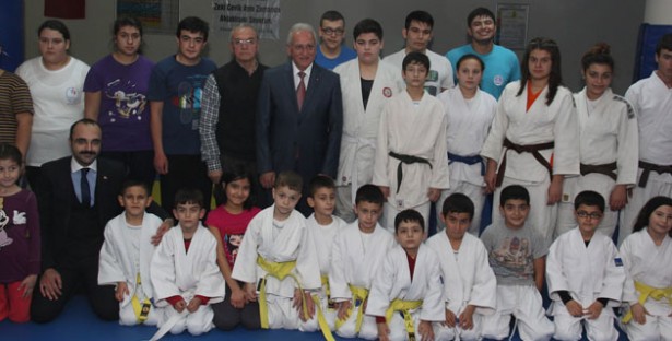 Başkan Akkaya'dan Judoculara Ziyaret_1