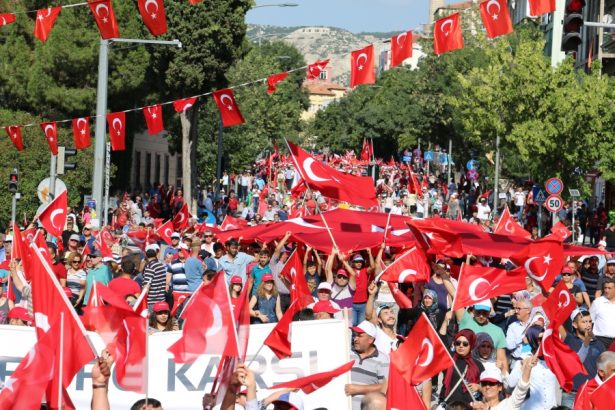 Burdur-Demokrasi-Şehitler-Mitingi-Burdurweb (3)