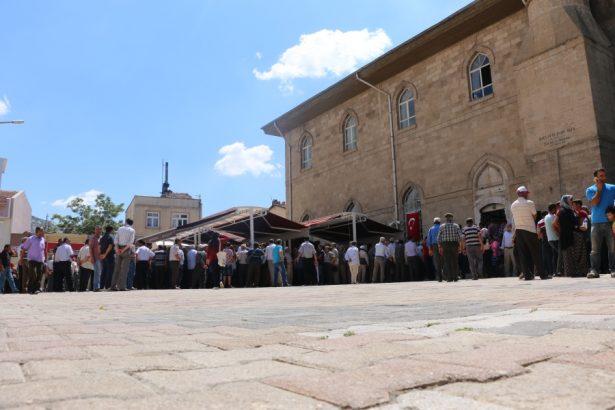 Burdurlu Hacılar Uğurlandı (2)