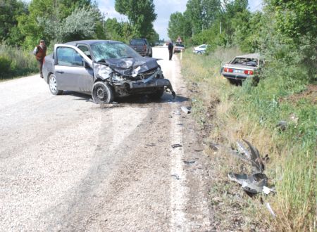 Burdur’da Trafik Kazası 6 Yaralı_2