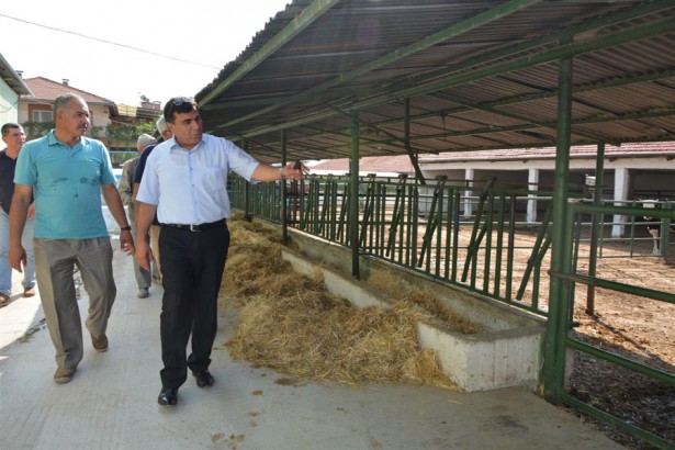 Kamil Özcan-çiftlik ziyareti