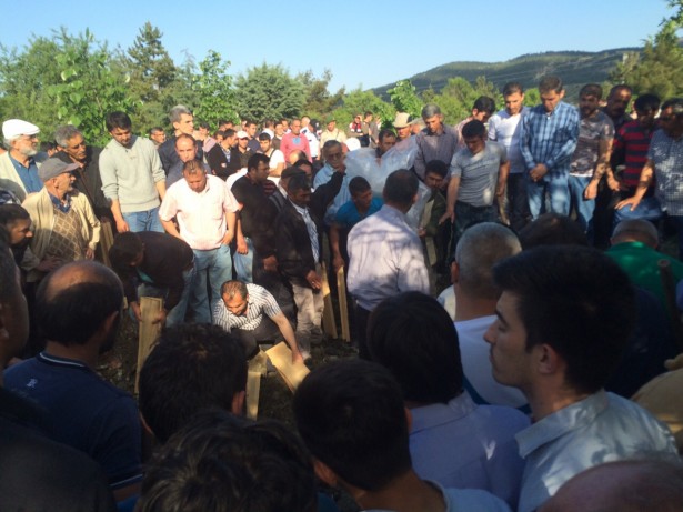 Maden İşçileri Toprağa Verildi -2