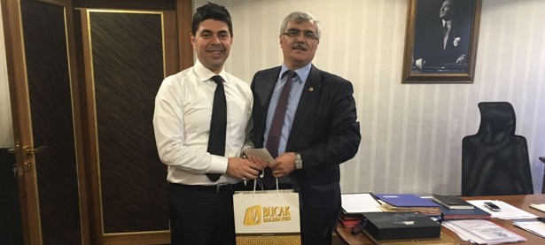 OZCELİK-BAKAN-DANİSMAN