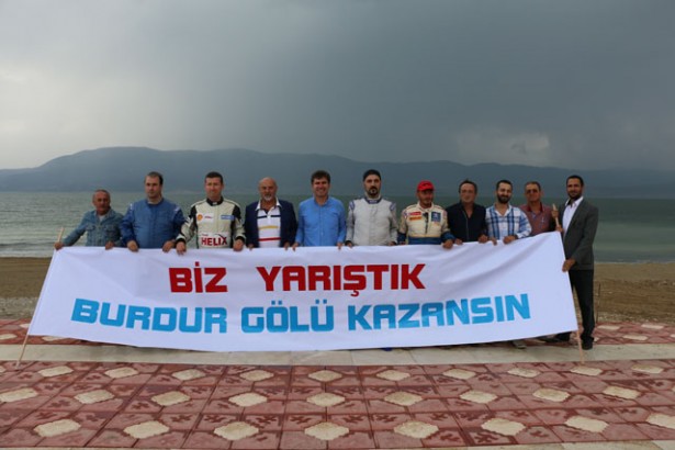 Ralliciler Burdur Gölü'nde