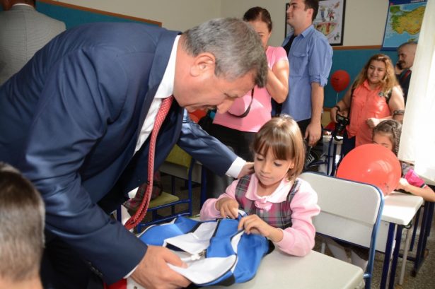 sserif-yilmaz-ogrenciyle