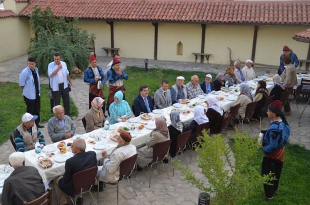 Tarihi Konakta Huzurlu Kahvaltı