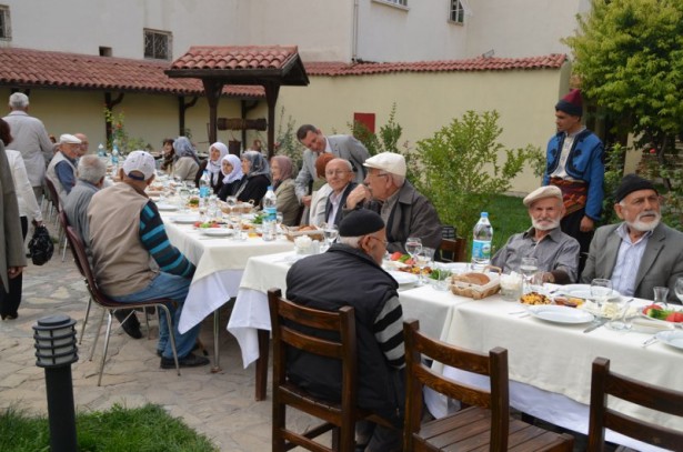Tarihi Konakta Huzurlu Kahvaltı_!