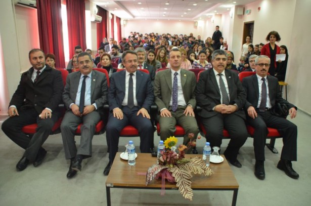 Verginin Toplumsal Kalkınmadaki Rolü' Konulu Panel Düzenlendi (2)