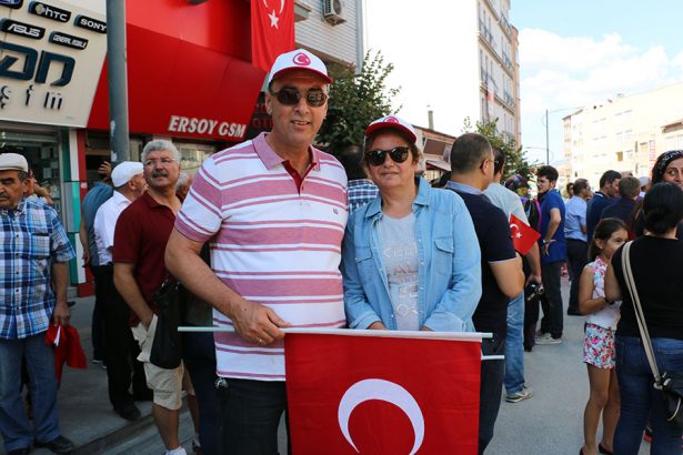 burdur-demokrassehitler-mitingi-001
