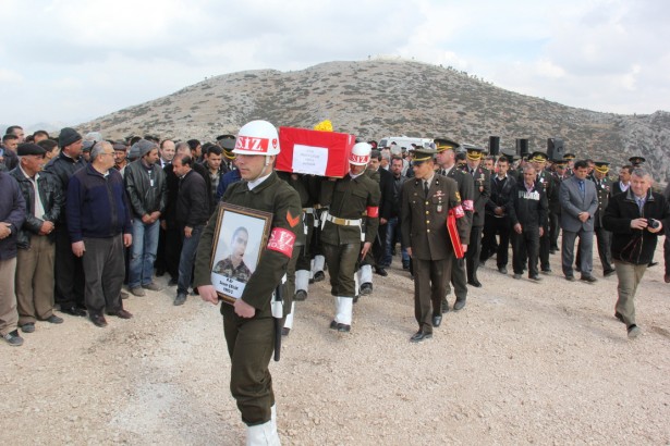 sehit sezer celik askeri defin toreni
