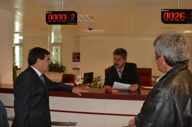 yeni yüzüyle sgk il binası-vali ziyaret