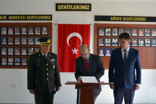 Şehitleri anma programı (2)