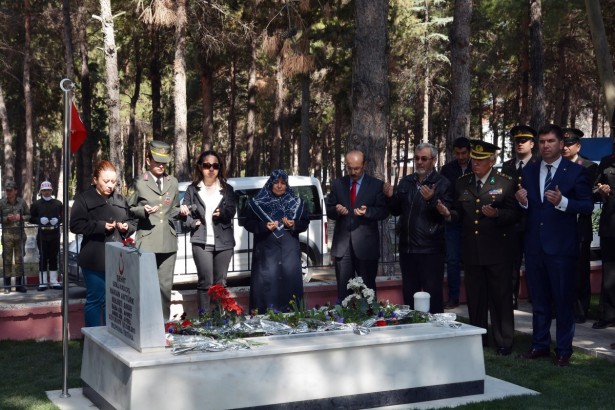 Şehitleri anma programı (3)