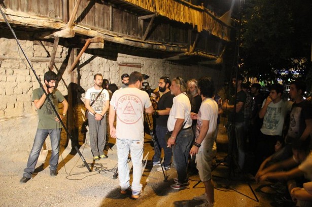 Şeytan Pabuçta (2)