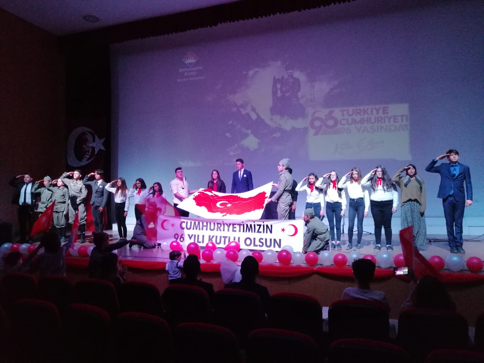 Bahçeşehir Koleji’nde Cumhuriyet Bayramı coşkusu