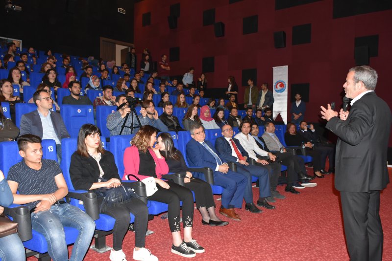 MAKÜ’de Gelişim Zirvesi Gerçekleştirildi