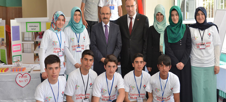 Burdur Anadolu İmam Hatip Lisesi’de Bilim Fuarı