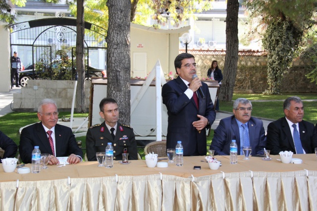 Burdur Protokolü Bayramlaştı