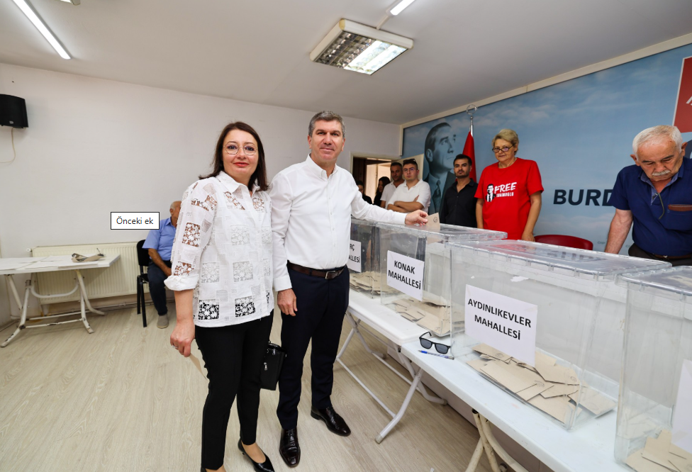 Ercengiz Ailesi, CHP Delege Seçimlerinde Oy Kullandı