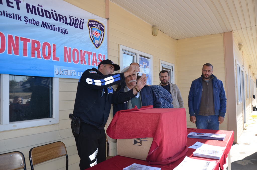 Hayvan Pazarında Sahte Para Bilgilendirmesi