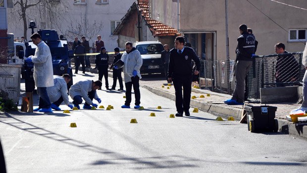 Ispartalı polis Koray Albayrak yaralandı arkadaşı öldü