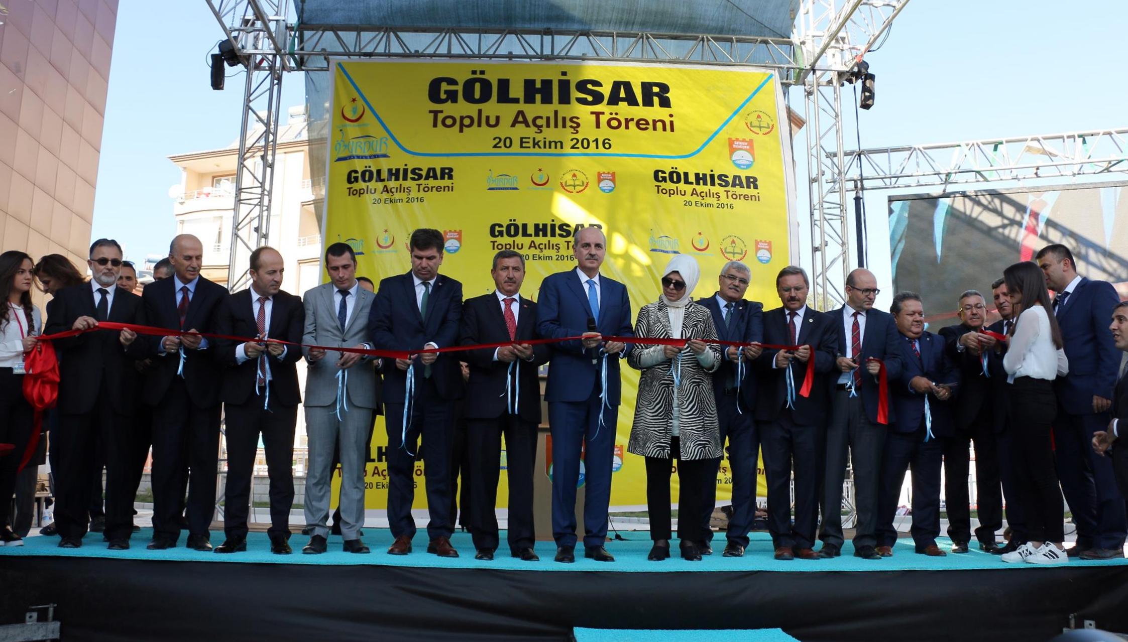 Eniştemiz Numan Kurtulmuş’tan Gölhisar’da toplu açılış