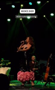 Kral Kaybederse’ye veda eden Gökçe Bahadır’dan anlamlı konser