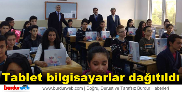 Tablet bilgisayarlar dağıtıldı