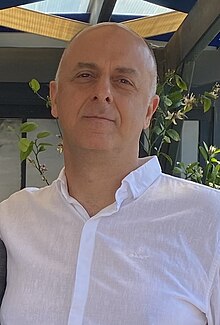 Ümit Özlale Kimdir, Neden İstifa Etti?