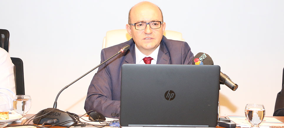 Rektör Korkmaz, “Yer bulamazsanız üniversitemizde bize size yer gösteririz”