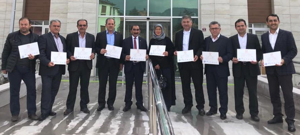Başkan Serttaş mazbatasını aldı