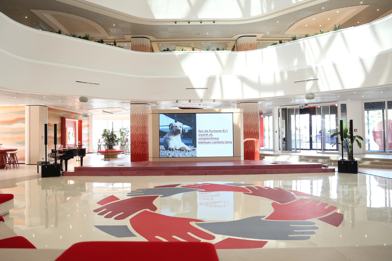 Akbank’tan Geleceğin Bankacılığına İlham Veren Mimari Dönüşüm