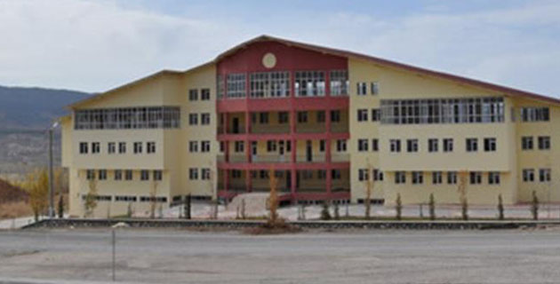 Bu Okul 3 Yıldır Öğrencileri Bekliyor