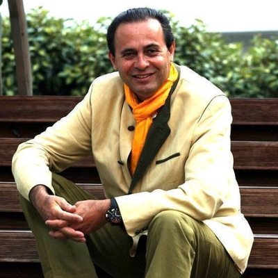 Ayhan Sicimoğlu Kimdir, Kaç Yaşında, Evli mi?