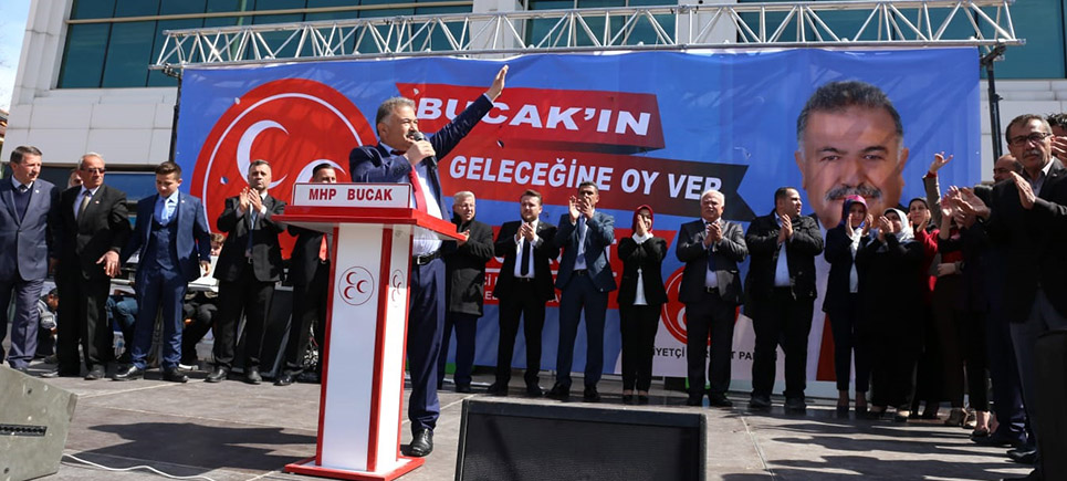 Azmi Özkurt esti gürledi