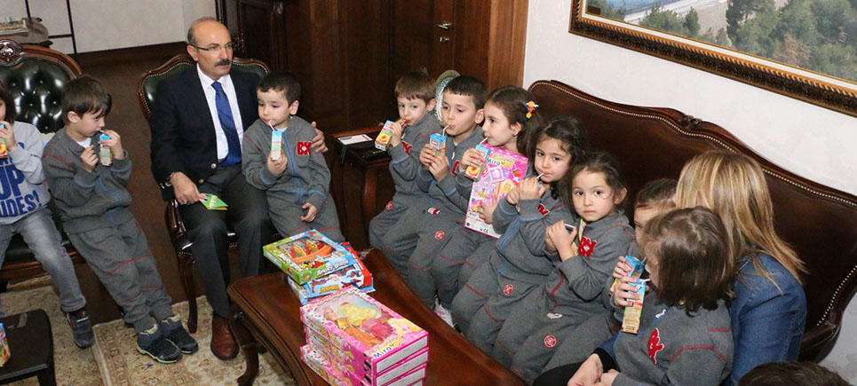 Bahçeşehir’in minikleri meslekleri yerinde öğreniyor