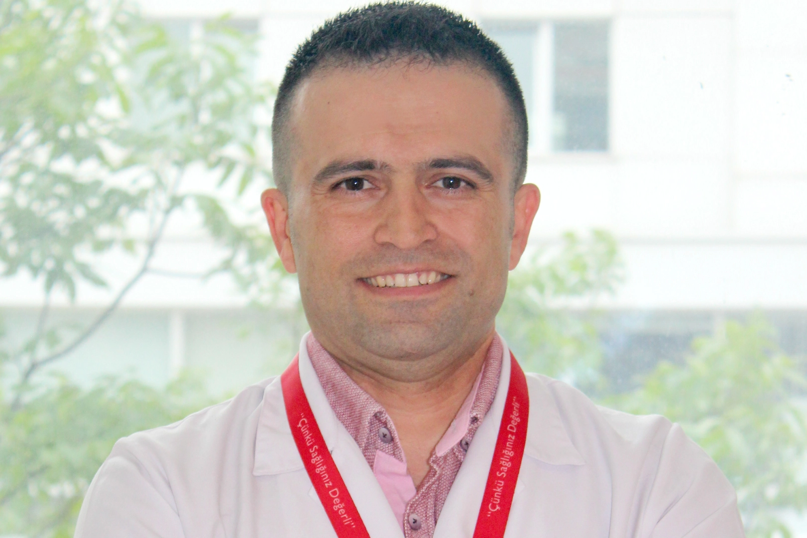 Bebekleri Öpmeden Önce İyi Düşünün!