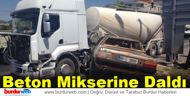 Beton Mikserine Daldı