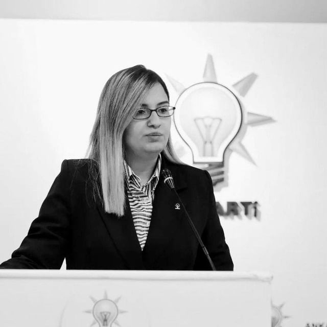 AK Parti Gençlik Kolları Betül Önderoğlu Kimdir?