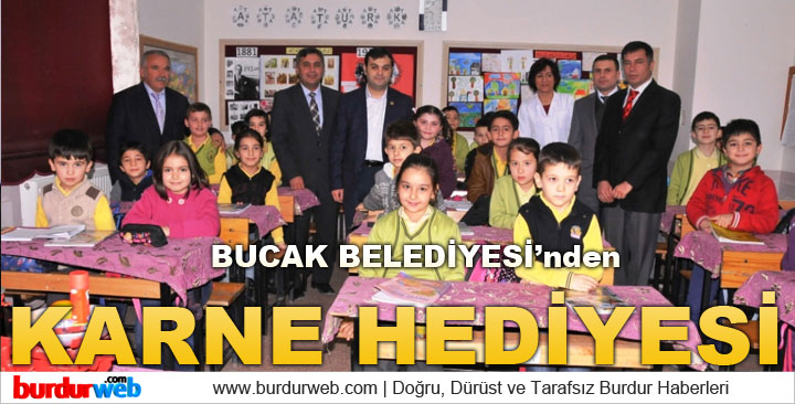 Bucak Belediyesi’nden Öğrencilere Karne Hediyesi