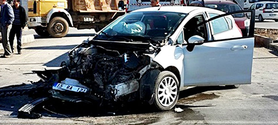 Sanayi kavşağında trafik kazası