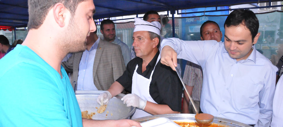 İftar Geleneği Devam Ediyor