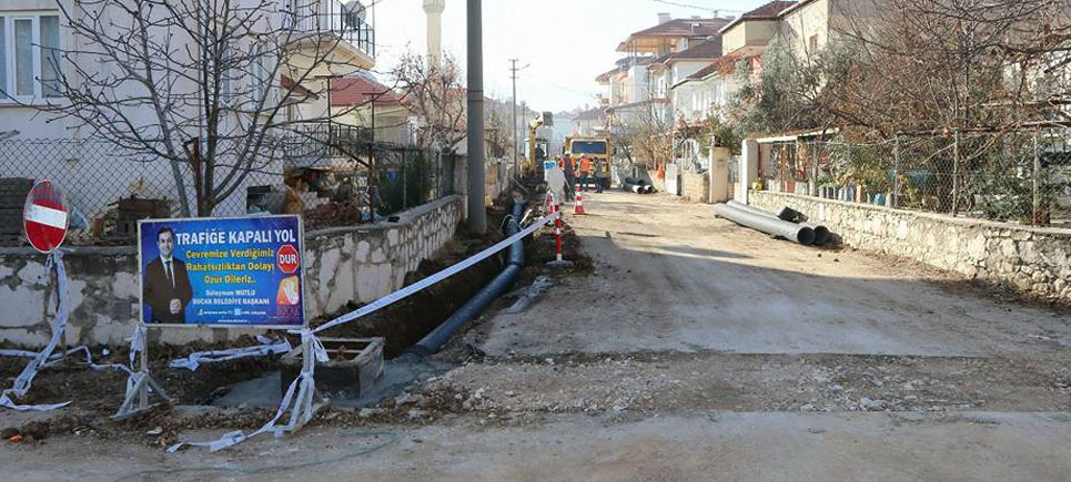 Bucak Belediyesi’nden yağmursuyu ve kanalizasyon çalışmaları
