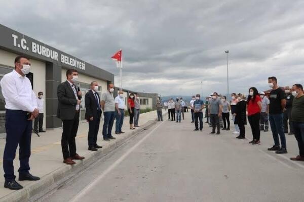 Burdur Belediyesi’nin 2021 asgari ücreti net 3196 TL