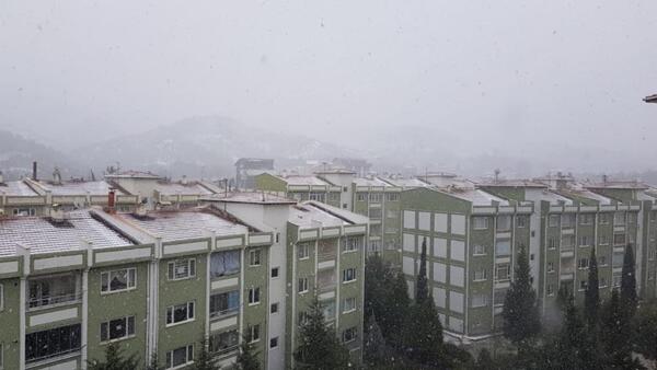 Önce kar sonra fırtına