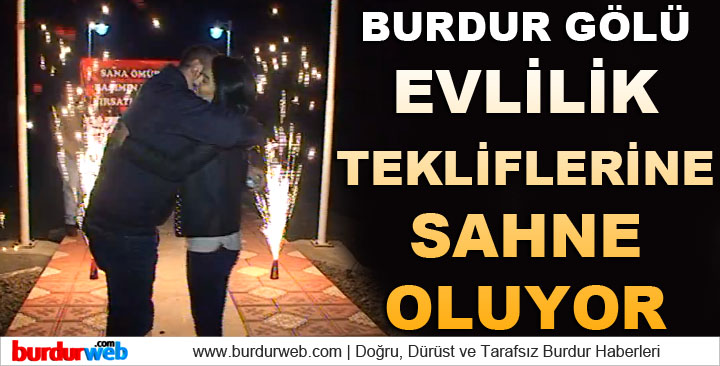 Burdur Gölü Evlilik Tekliflerine Sahne Oluyor