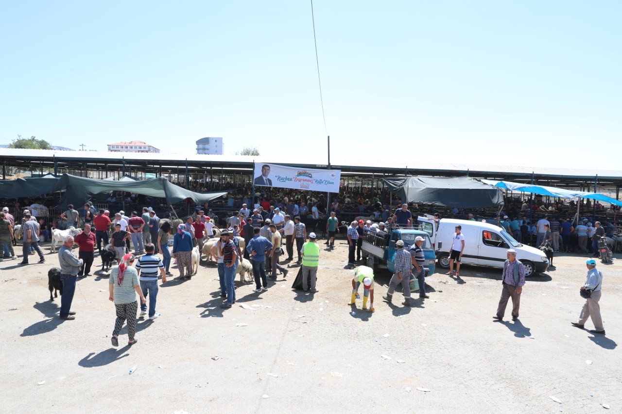 Burdur Hayvan Pazarı yeniden açılıyor