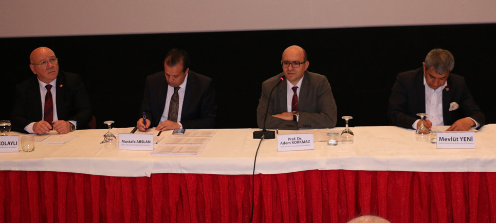 Burdur’da yerel medyanın sorunları konuşuldu